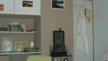 Karine HADJI, Réflexologue à Marseille 09