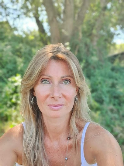 Audrey Soins Esseniens Egyptiens, Praticien de Médecine Alternative à Vernègues