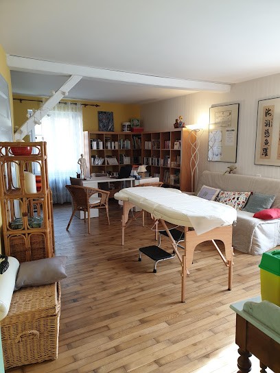 Solveig Kim Kieffer | Médecine traditionnelle chinoise | Acupuncture Ranchot, Praticien de Médecine Alternative à Ranchot