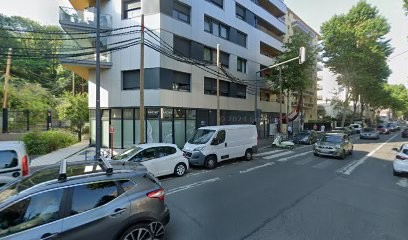 Marine REYMOND I Tuina-by-Marine I Ventouses I Auriculothérapie I Energétique Traditionnelle Chinoise, Praticien de Médecine Alternative à Issy-les-Moulineaux