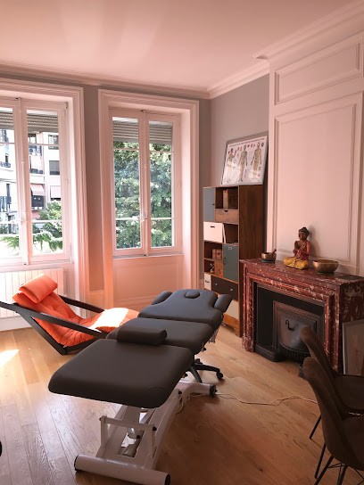 Christine JUNCKER, Praticien de Médecine Alternative à Lyon 07