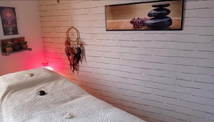 Katy RENAUD : Energéticienne, Praticienne En EFT, Magnétiseuse, Massages Bien-être, Praticien de Médecine Alternative à Garéoult