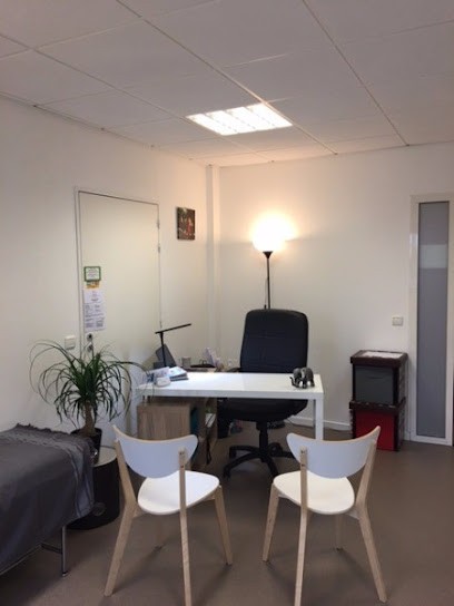 Virginie Saxer, Praticien de Médecine Alternative à Saint-Grégoire