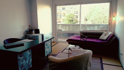 Aurélia Basso-Peressut Naturopathe Certifiée D'Etat, Praticien de Médecine Alternative à Lyon 05