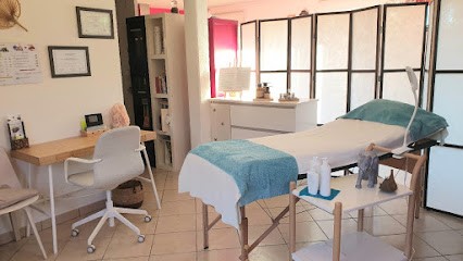 Ghania Meghni - Réflexologie, Accompagnement joie de vivre, Aromathérapie, Développement personnel, Réflexologue à Bonneville