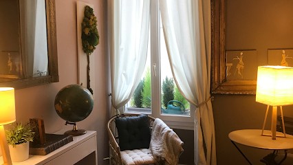 Stephanie Davy, Praticien de Médecine Alternative à Meudon