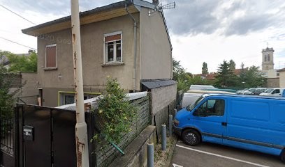 Navy Roger - Sophrologue - Professor De Yoga, Praticien de Médecine Alternative à Nancy