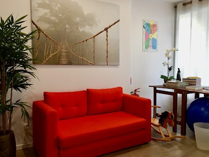 Reborn Self - Therapist Psychophysical Energetic Healer - Babies, Praticien de Médecine Alternative à Lyon 05