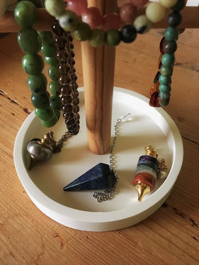 Les chemins de Charline - Energéticienne - Magnétisme curatif, Praticien de Médecine Alternative à Héauville