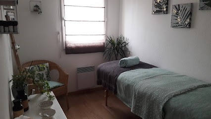 Céline LÉONCE - Réflexologie Plantaire Alençon - Aroma&Sens - (clientèle féminine exclusivement) - uniquement sur rdv, Réflexologue à Alençon